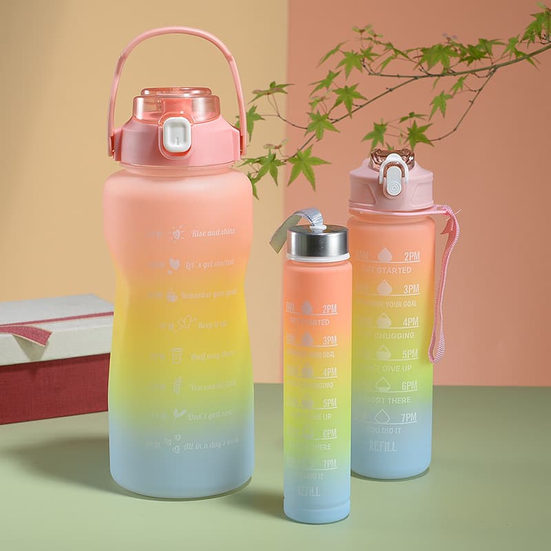 Kit 3 Garrafas De Água Degradê 2Litros e 900ml e300ml Frase Motivacional Canudo Academia Treino Esporte Corrida