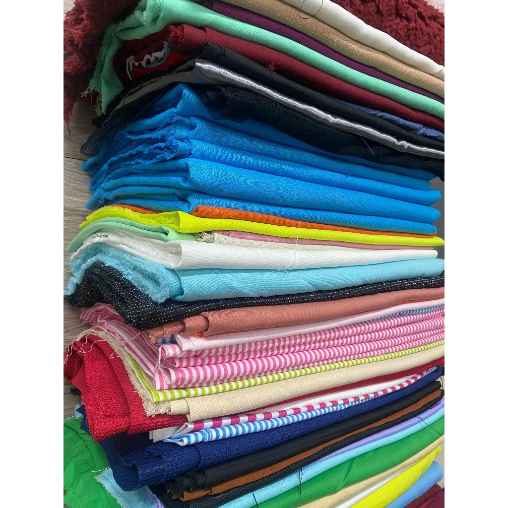 Retalhos De Tecidos Variados Grandes 1k Roupas E Artesanatos - Alfaiataria, Linho, Malha Tricot, Duna Malhas Planos