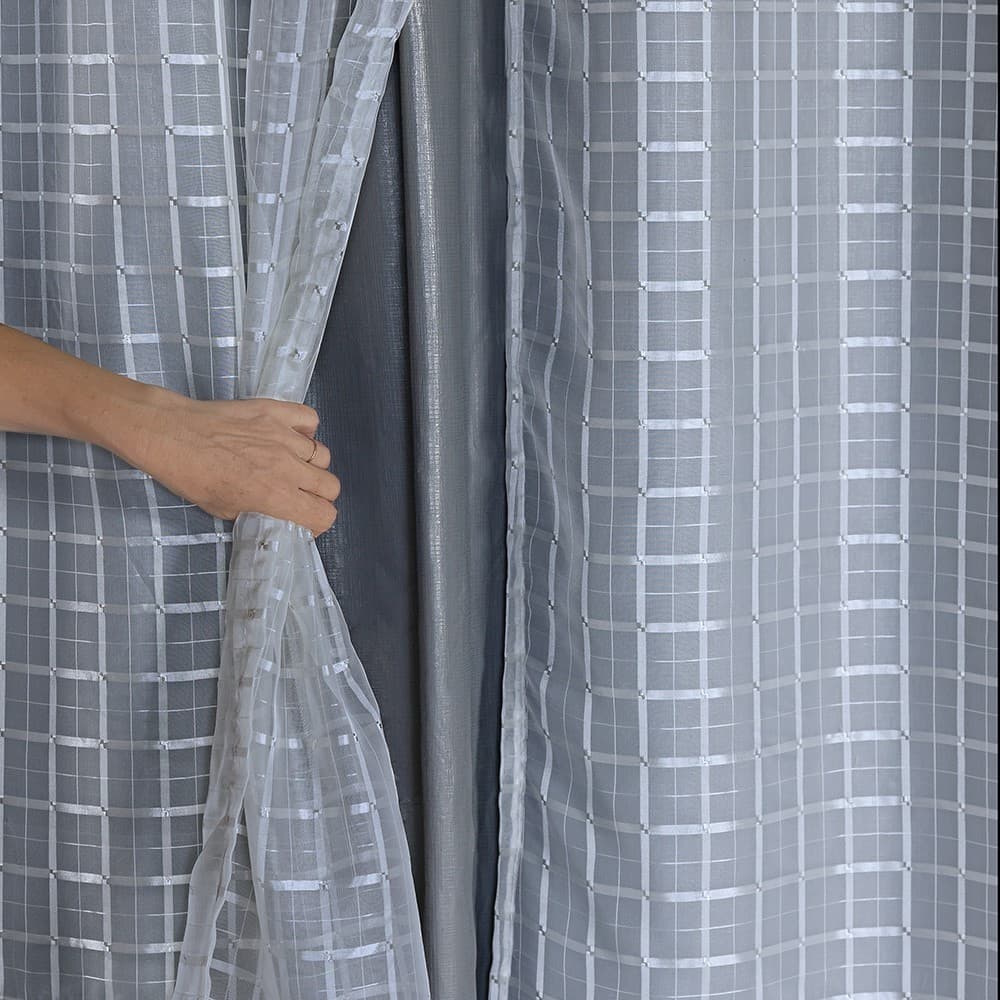 Cortina Blackout PVC Prata Com Voil Xadrez 2.80 m x 2.30 m - Kaore Enxovais & Decor
