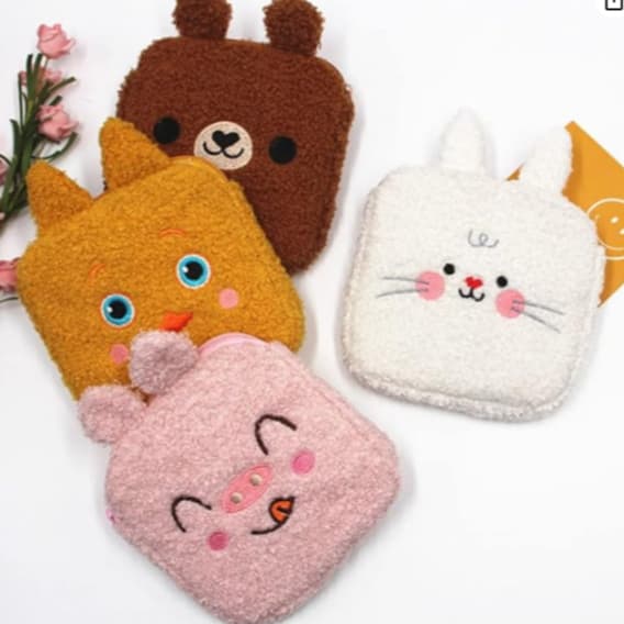 Mini Bolsa Higiênica Menstrual Multifuncinonal Feminina Desenho Animado De Pelúcia De Aproximadamente 8,5 cm