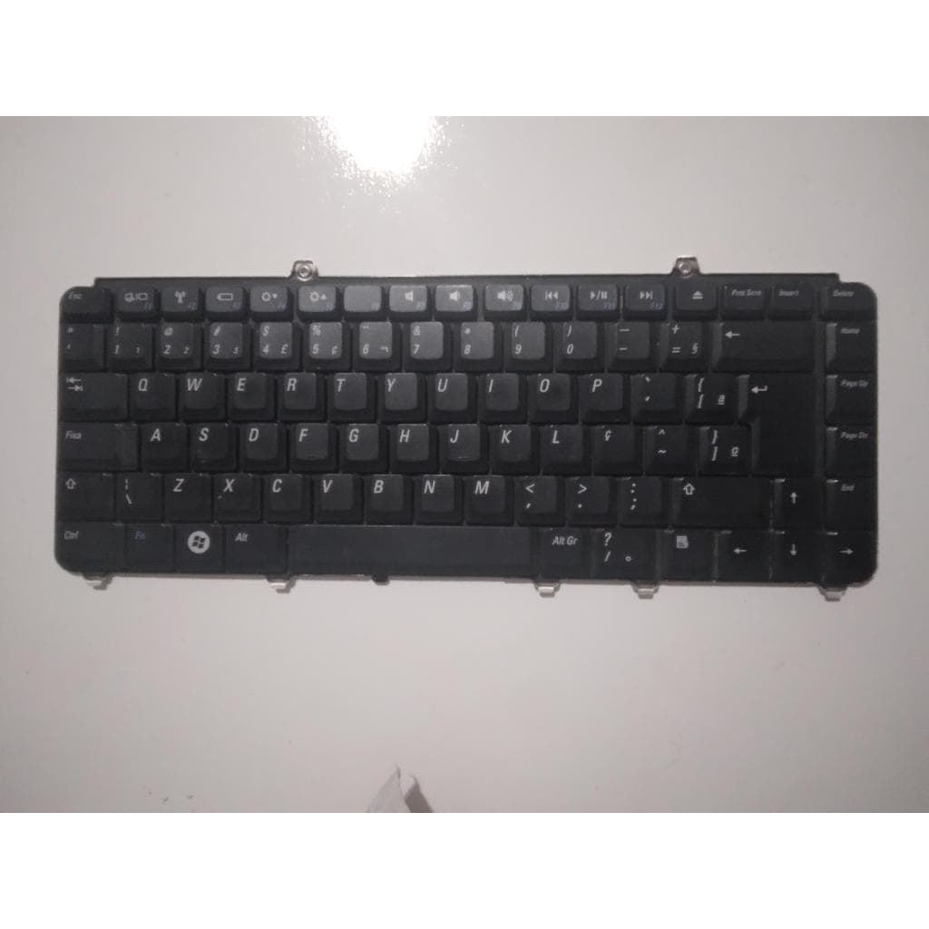 TECLADO PARA NOTEBOOK DELL INSPIRON 1545 COM DETALHE LER