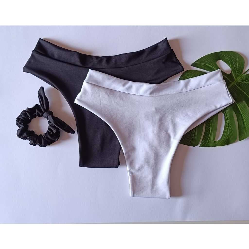 Kit 02 Calcinhas Cós Alto Empina Bumbum + Xuxinha Scrunchie