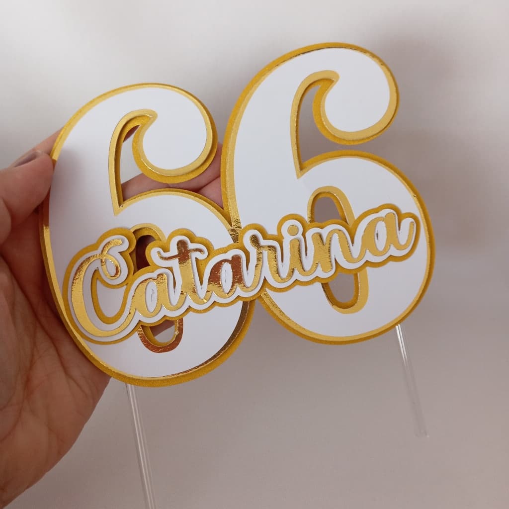 Topo topper de bolo personalizado nome e idade em camadas dourado ou prata com cores da sua preferência