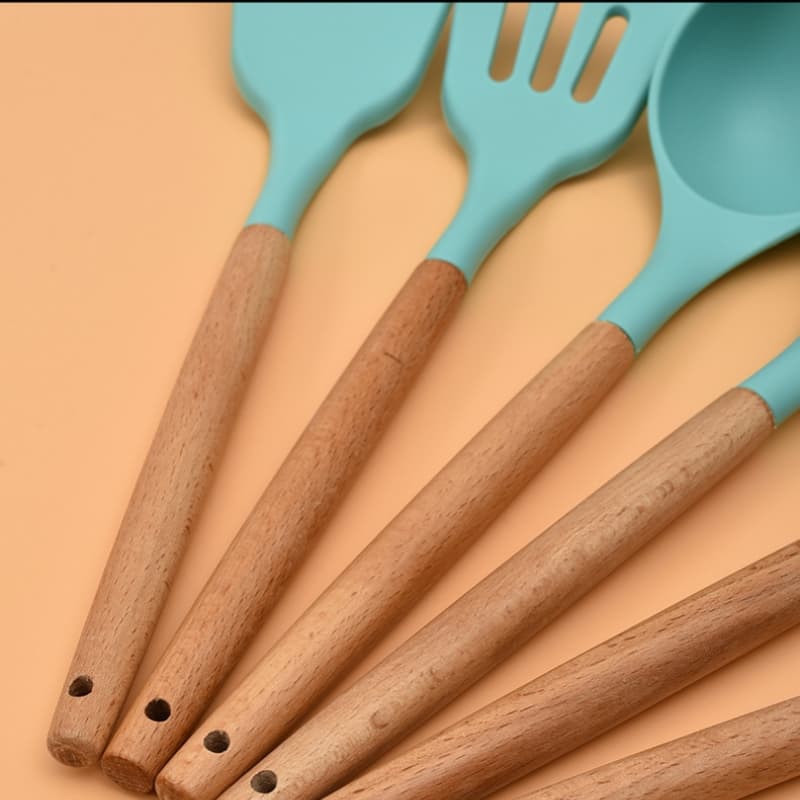 Kit C/12 Pçs Utensílios De Cozinha Colheres Espatula Silicone Cabo Madeira Decoração Livre BPA