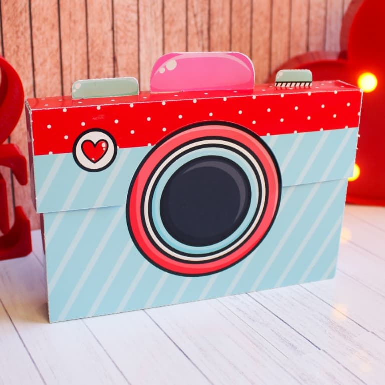 Caixa camera com foto polaroides - dia dos namorados