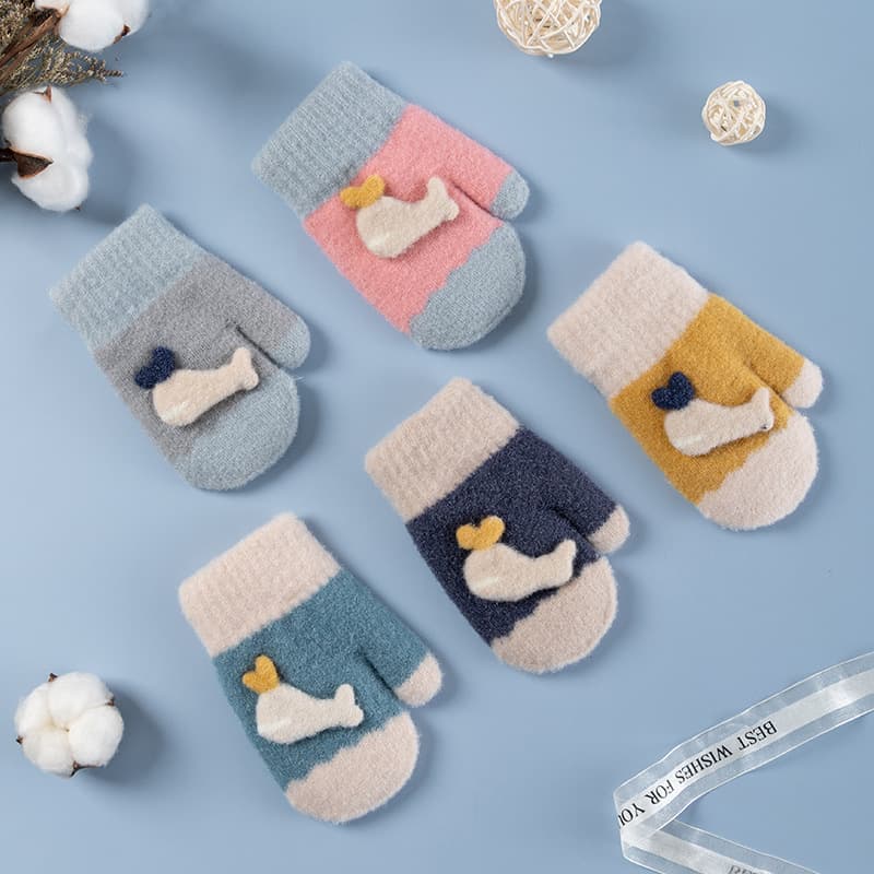 Luva Infantil Malha Pelúcia Bichinho Baleia 3d De 1 A 4 Anos