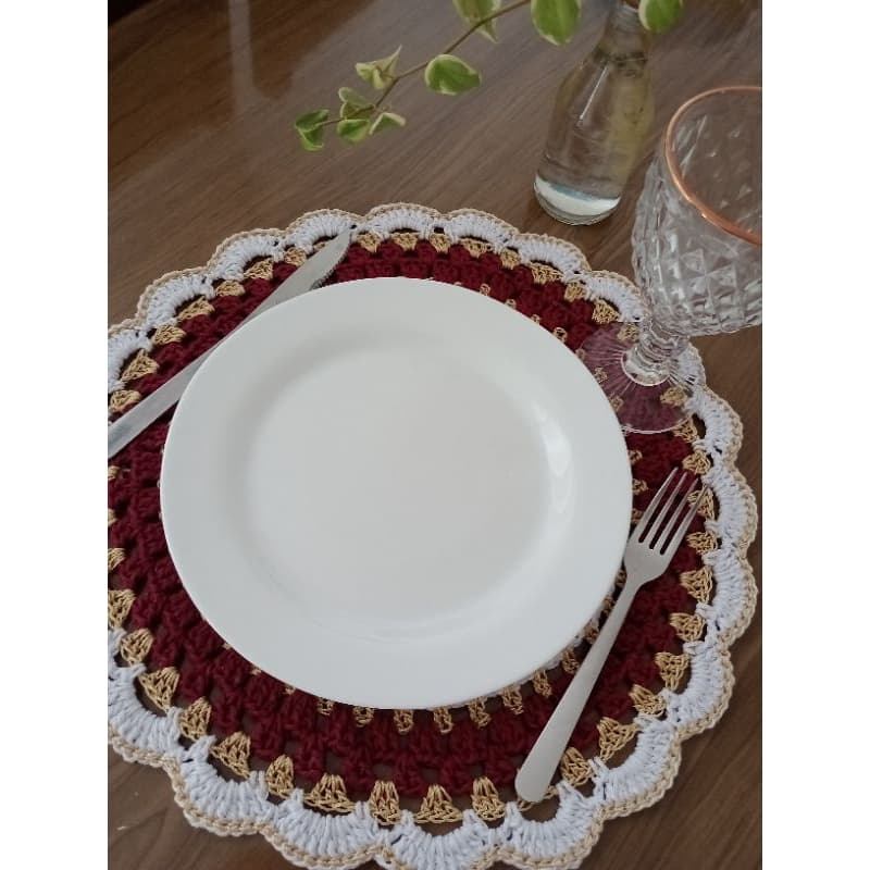Toalhinha de mesa em crochê luxo, para sua mesa posta