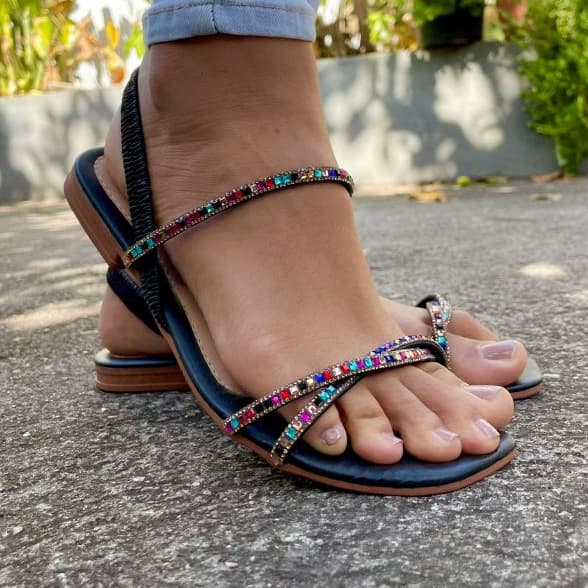 Sandália Feminina com Elastico Sandalia Rasteirinha para Mulher namorada Strass Prática