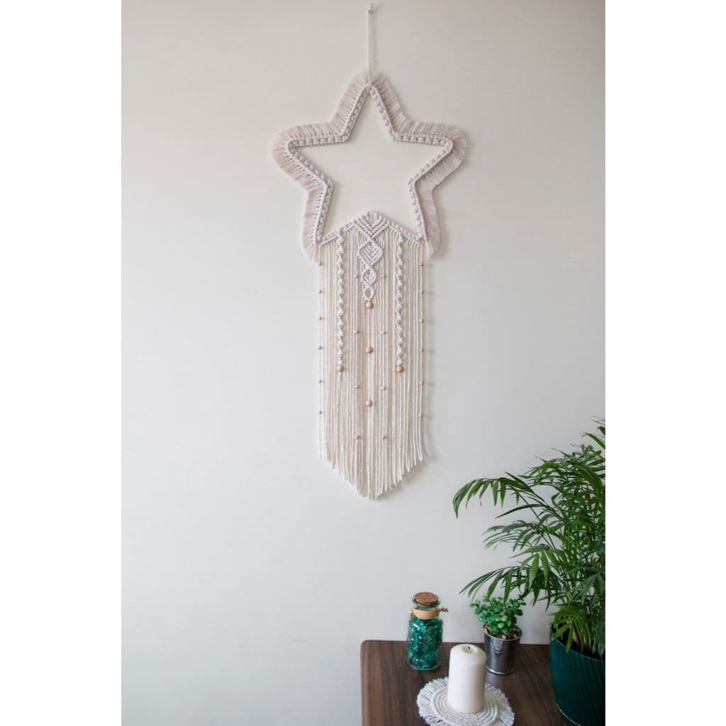 Estrela decorativa de macramê , decoração infantil estrela.