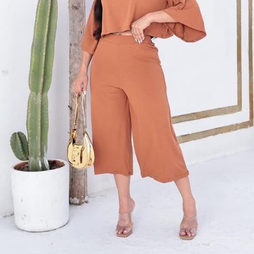 Strella Modas Viscolycra Lisa Boca Larga Pantacourt Pantalona Casual Meia Perna Cós Alto Malha Premium Soltinha Elegante Casual Confortável Calça Feminina