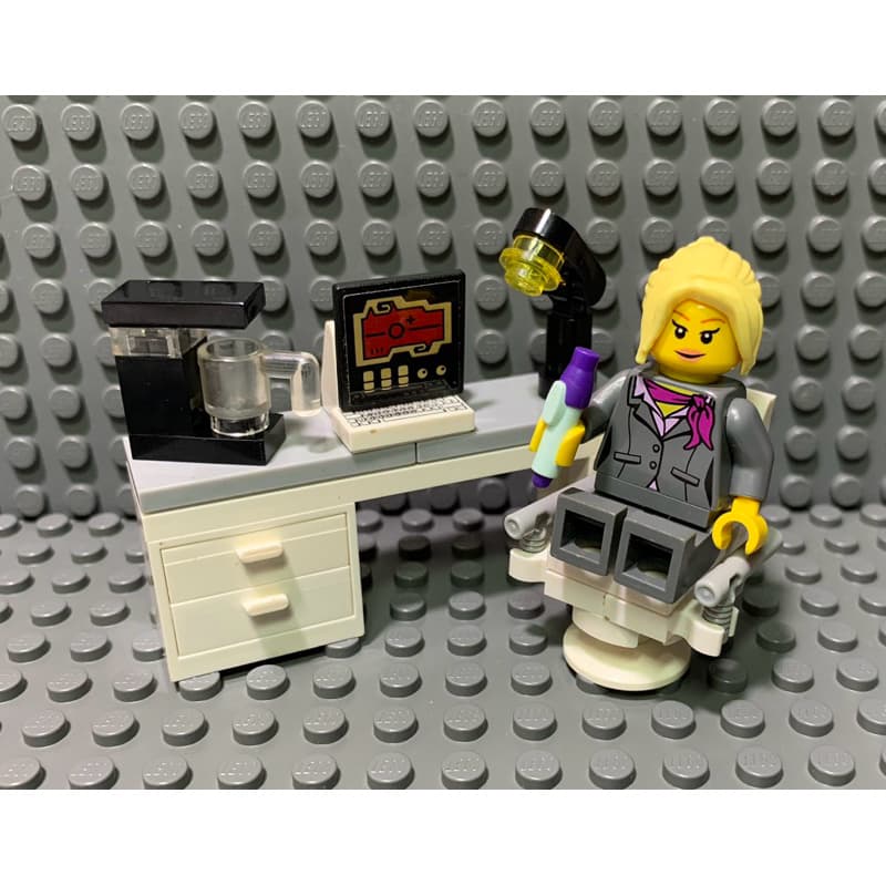 Lego City MOC minifigura empresária no escritório 40 peças novas Lego original
