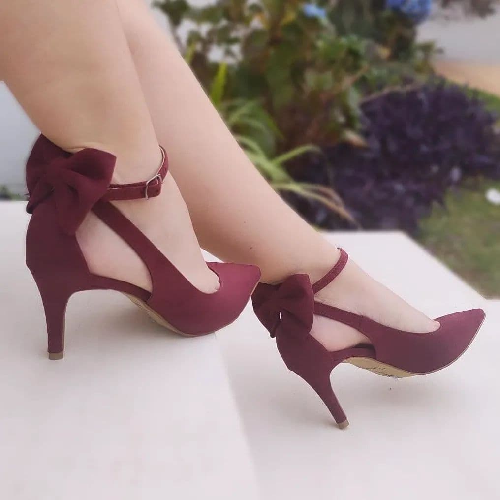 Scarpin sapato laço marsala salto 7 cm