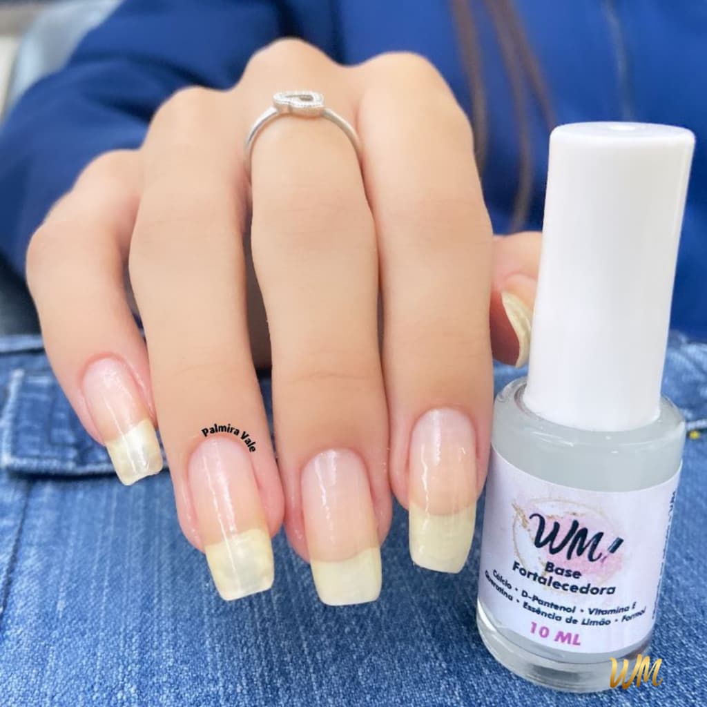Base  Fortalecedora Poderosa Tratamento Para Unhas Fracas Fortalecer Wm 10ml
