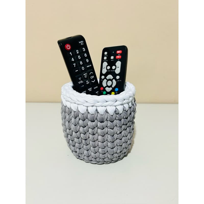 Cesto de Crochê Porta Controle ou Porta Canetas em crochê Fio De Malha 10x10