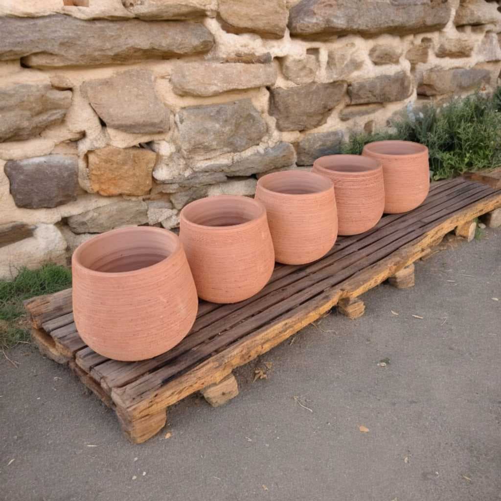 Vasinhos Riscados Trabalhados em cerâmica Terracota para Jardins Decorativo Decoração