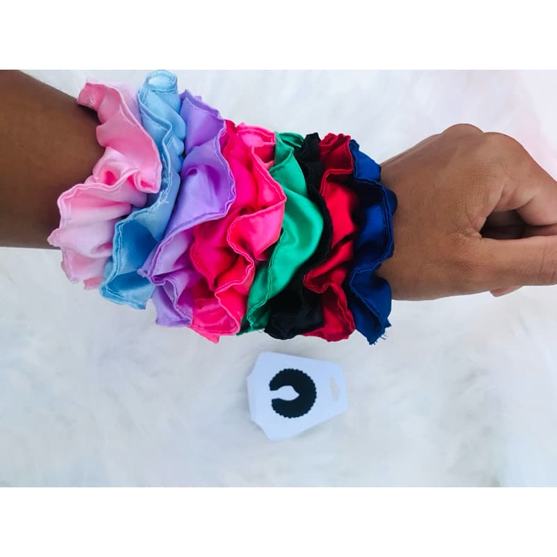 10 Scrunchies / Xuxinha de cetim/ Rabicó
