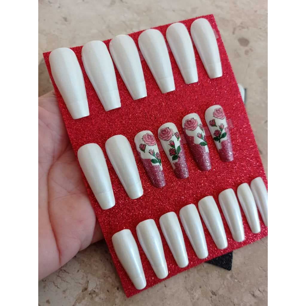 Unhas Postiças Decoradas Branca E Francesinha