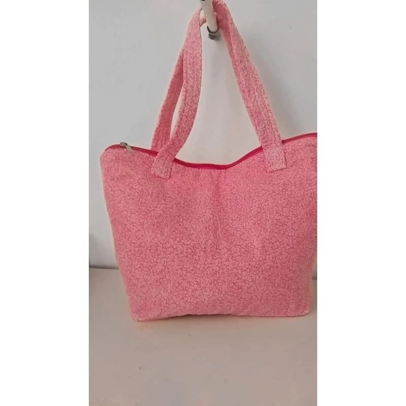 🩷 Bolsa de Tecido Artesanal Rosa – Linda, Leve e Versátil! 👜✨