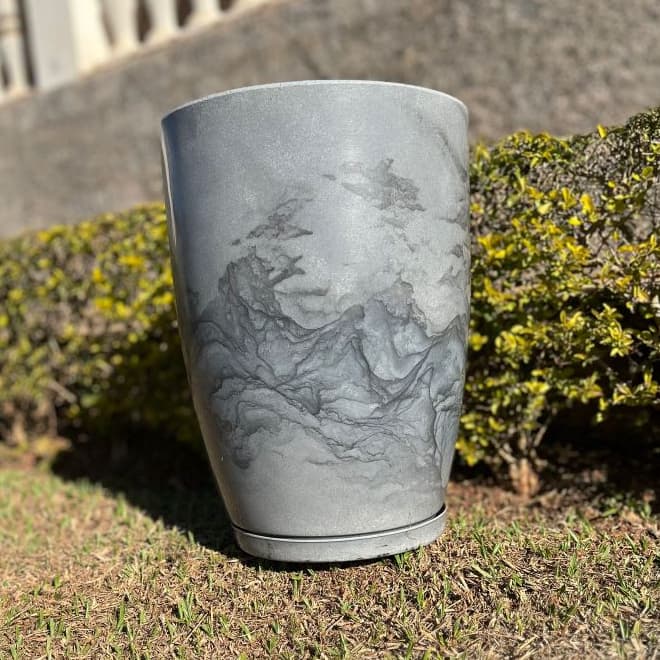 Vaso De Polietileno Decorativo Para Plantas Coluna Lisa Marmorizada C/ Prato N2 40x29