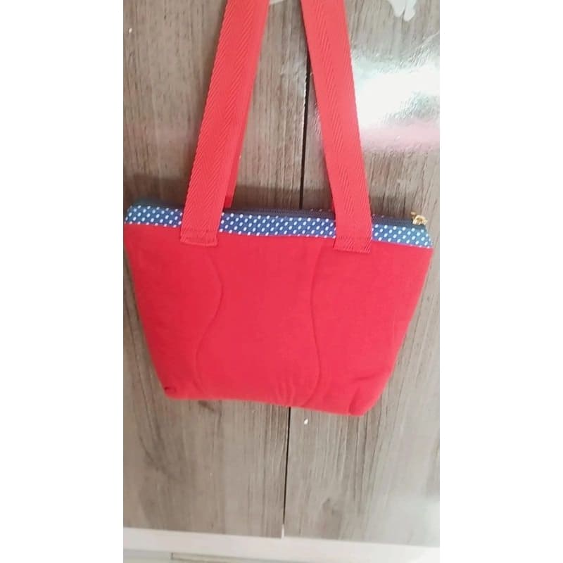 Bolsa de Tecido Artesanal Vermelha Feminina – Linda, Prática e Feita à Mão ❤️