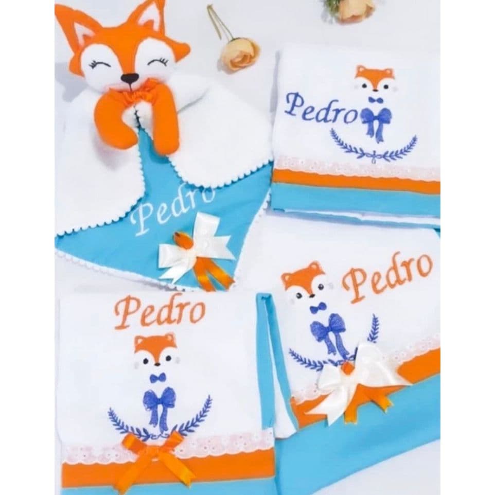 Kit de mantas fraldas e naninha tema raposa personalizado com o nome