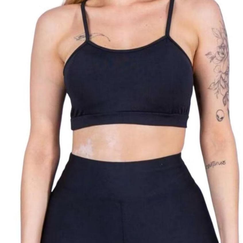 Top Academia Fitness Básico Regata com Bojo Removivel Caminhada Suplex Treino Feminino Cropped