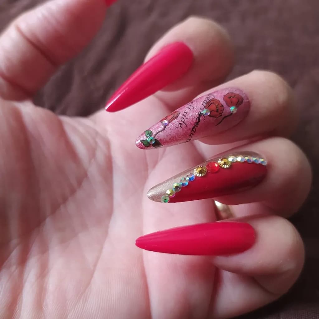 Unhas Postiças Estileto, Posticas Estilheto.
