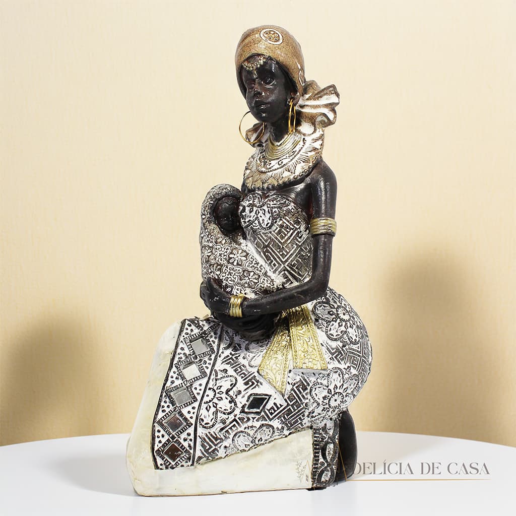 Estátua Decorativa Mãe Africana com Bebê Decoração 20 cm de Casa para Sala e Quarto