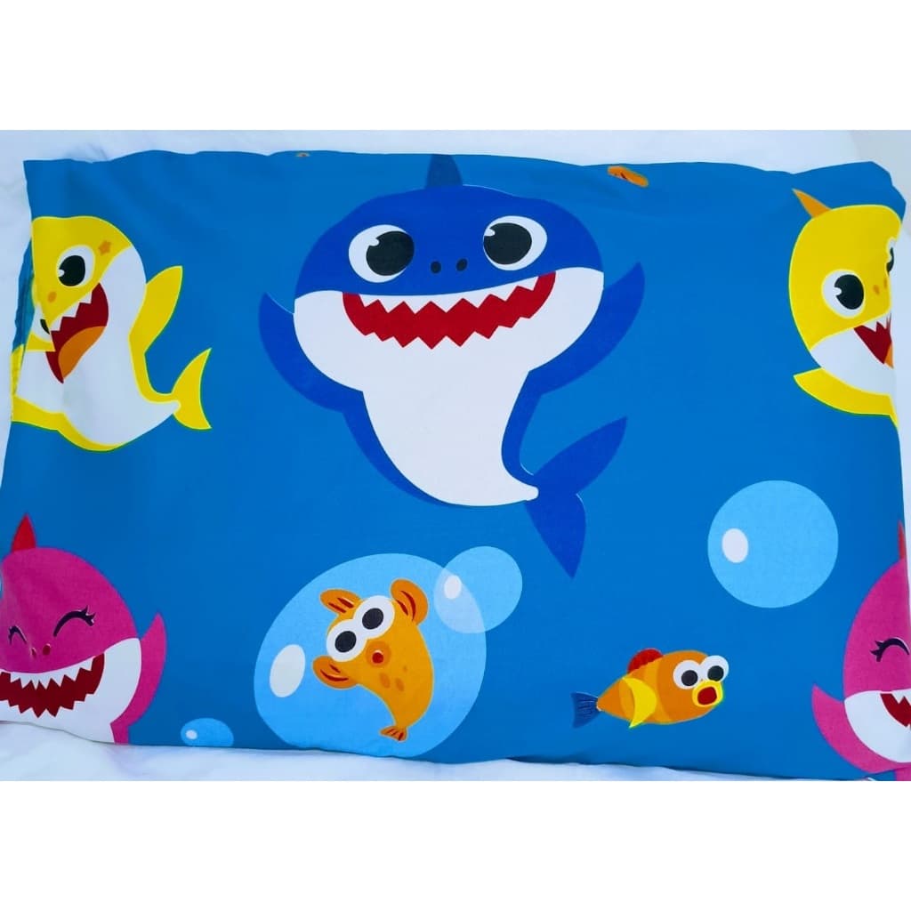 1 PAR DE FRONHAS PERSONAGENS INFANTIL  VARIAS ESTAMPAS 70CM X 50CM