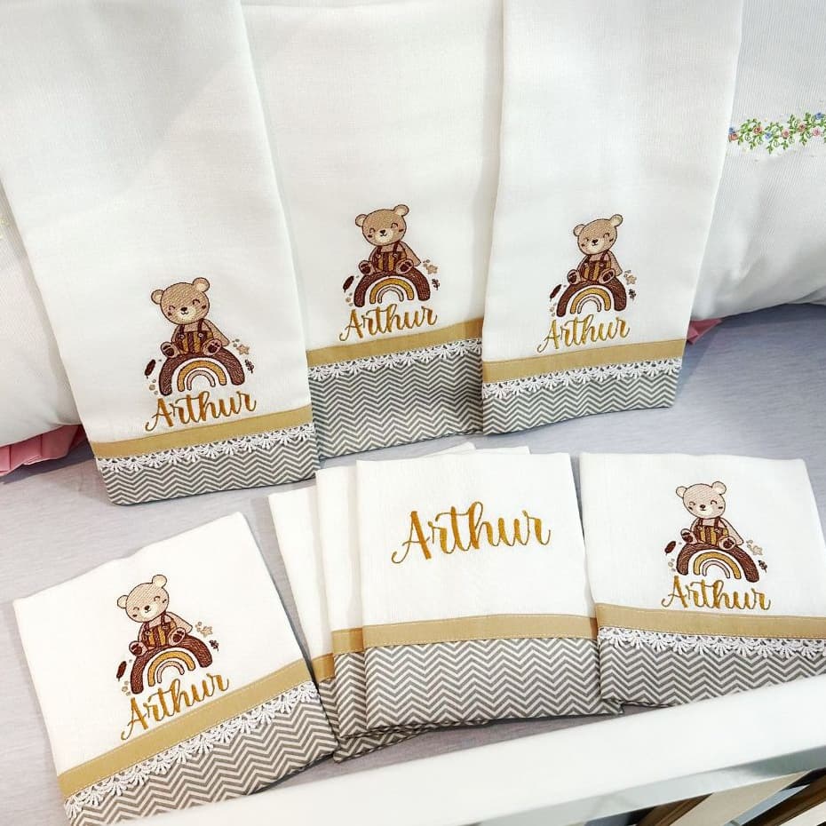 Fraldas personalizadas com o nome bebê MENINO - TOALHA SEM CAPUZ, FRALDA PASSEIO/CUEIRO, OMBRO, BOCA