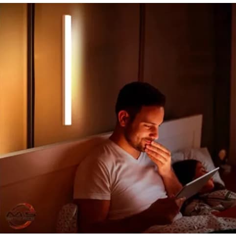 Luminária Luz LED Com Sensor de Presença 30cm Recarregável Inteligente Sem Fio Guarda Roupa USB
