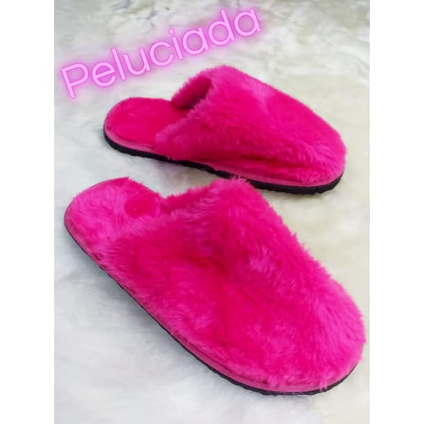 Pantufa Peluciada, Chinelo de quarto de pelúcia, solado antiderrapante, confortável, Unissex e várias cores.
