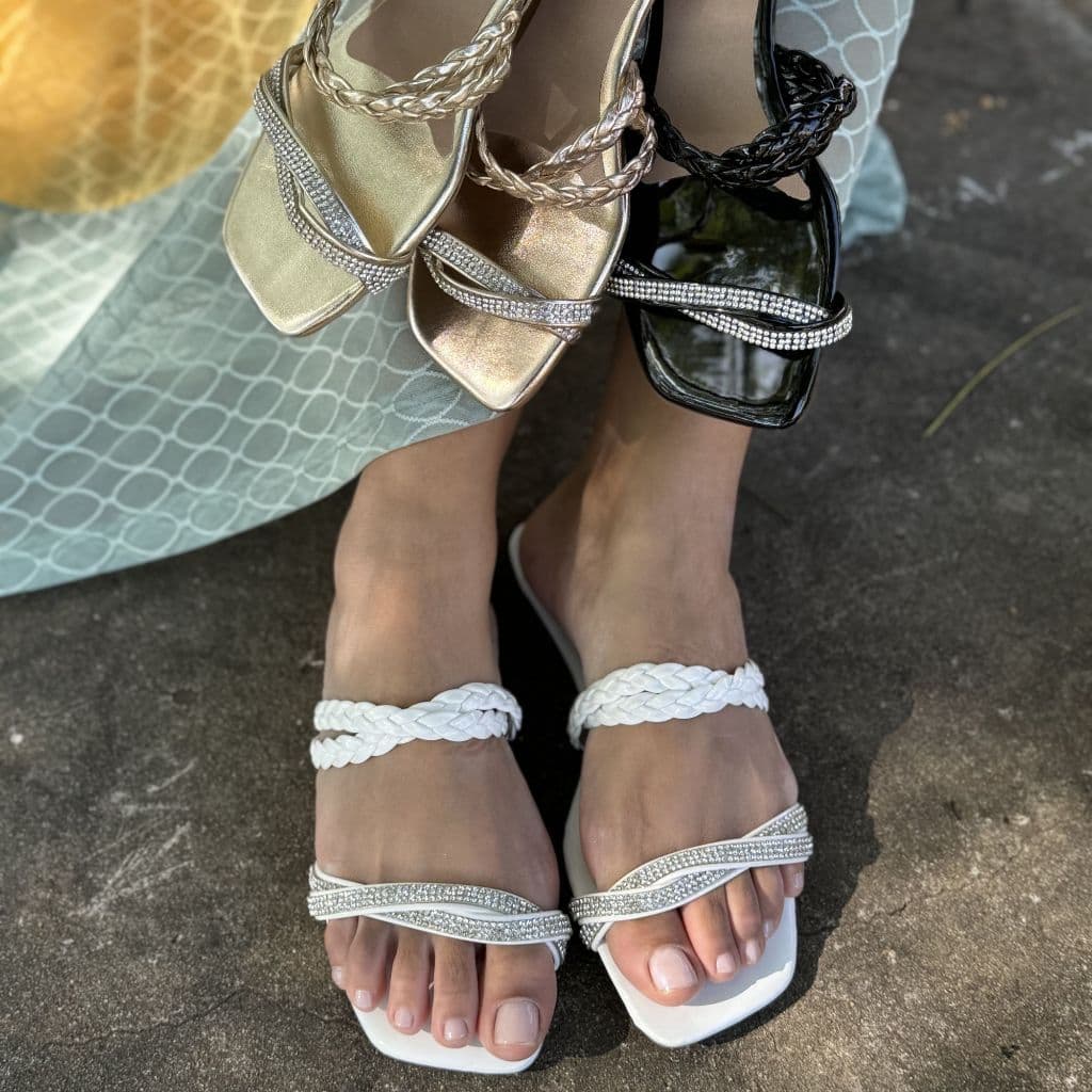 Sandália Rasteira Trançada com Strass Confortável Casual Feminina