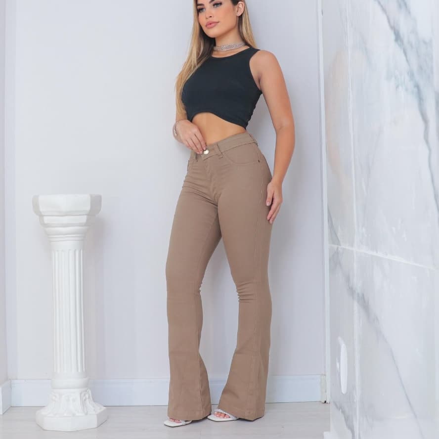 Calça Jeans Feminina Flare Bege Cos Alto Levanta Bumbum elastano 3%
