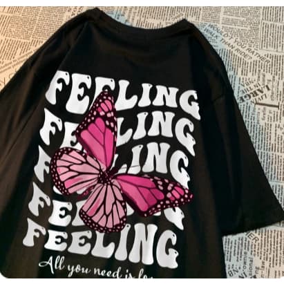 Camiseta Estampa nas Costas de Borboleta Feeling Streetwear
