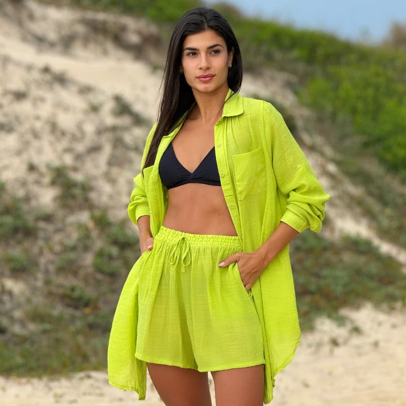 Saída de Praia Conjunto Camisão c/ Botões e Short c/ Bolso Frontal