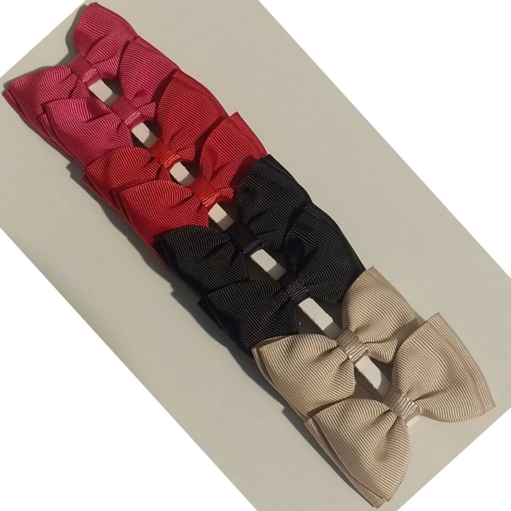 Kit com 4 pares de laços no bico de pato PK/VM/PT/NU