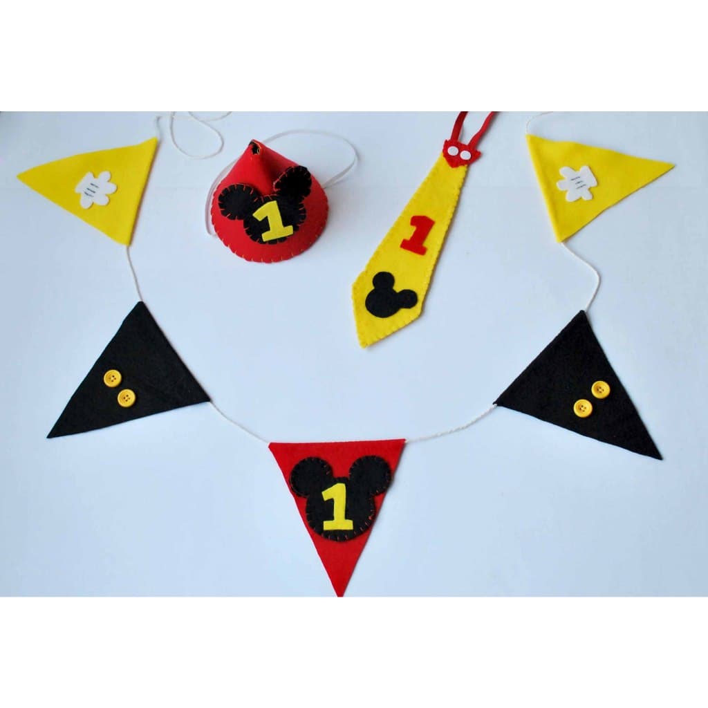 Bandeirinhas Mickey * chapéu + gravata 1 aninho. Chapéu Mickey 1 ano. Gravata Mickey 1 ano. Bandeirinhas Mickey 1 ano