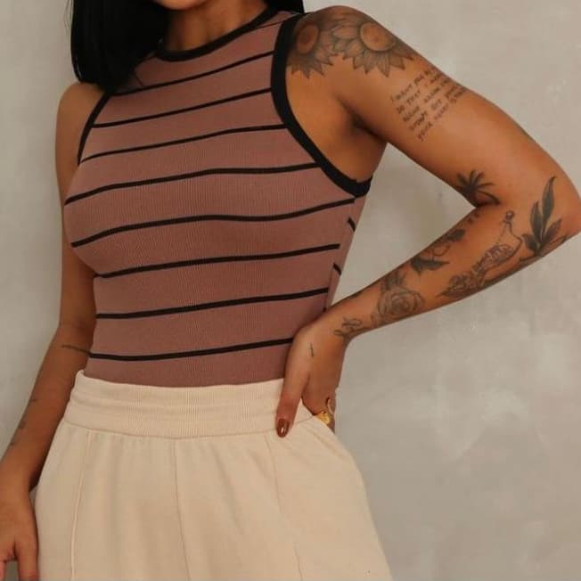 Blusinha Regata Listrada Camiseta Basica Ribana Sem Manga Moda blogueira Tendencia