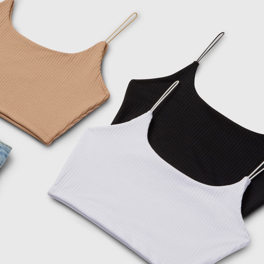 Top com Camada Dupla de Tecido Colado ao Corpo Pingos Shop Blusa Básica