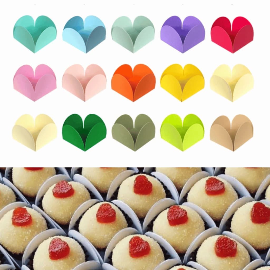 50 Forminhas 4 Pétalas Para Doces Finos Festa de Aniversário Casamentos Confeitaria Brigadeiros