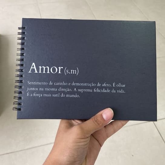 Caderno Scrapbook A5 Personalizado com Folhas Brancas de 180g, Artesanal Ideal para Colagem