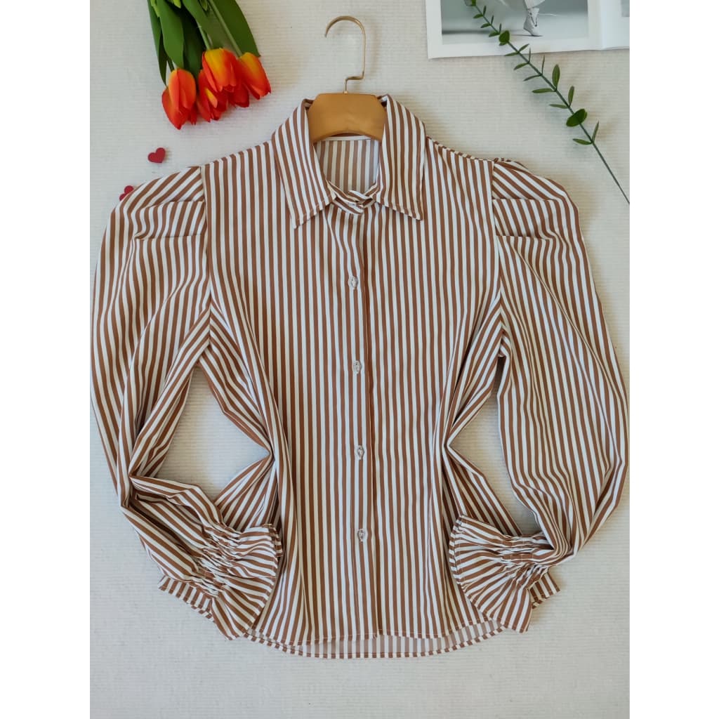 L.L.MODAS FEMININA     camisa feminina social listrada com botao abrir manga longa de creppnho