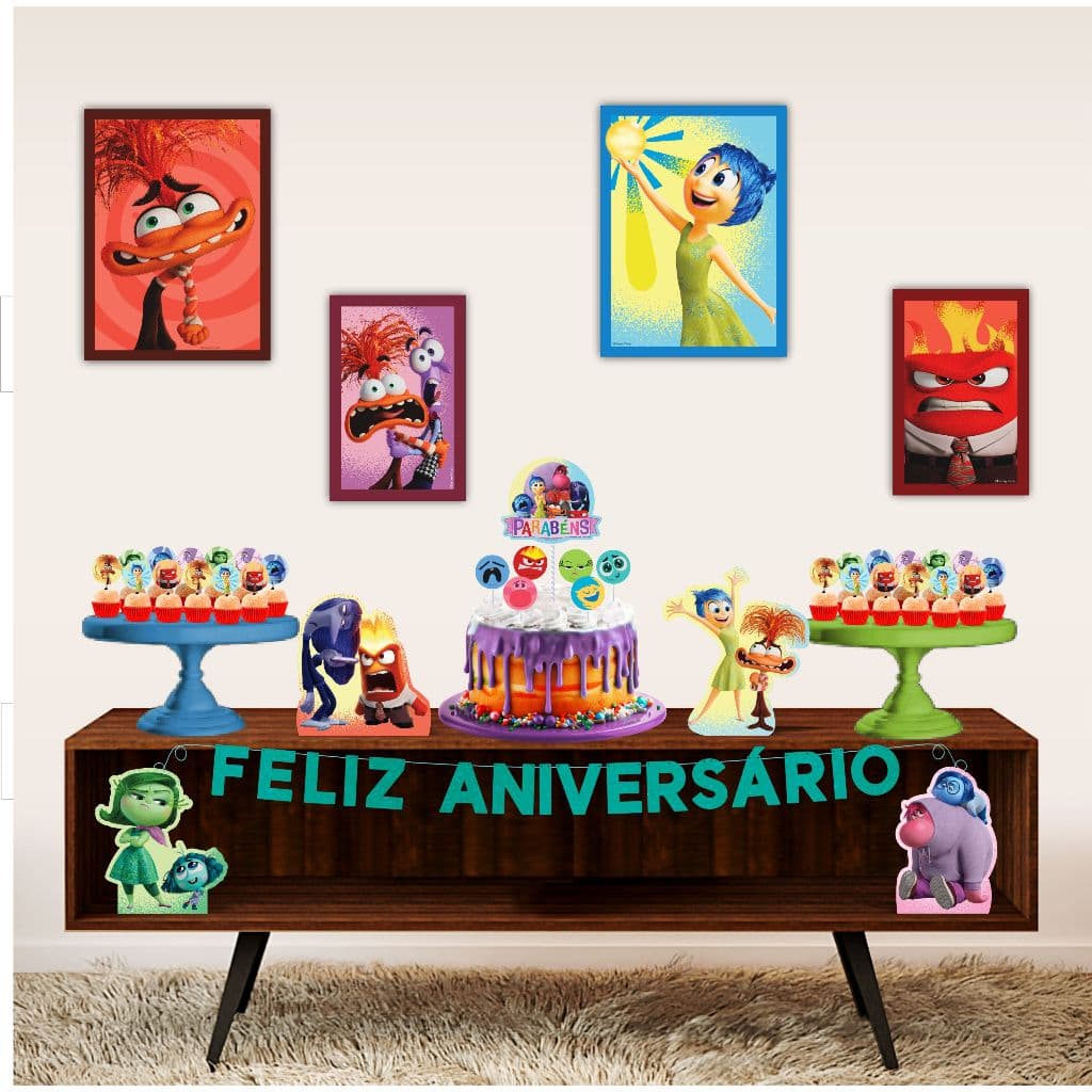 Kit Festa Fácil Divertidamente 40 Itens Quadrinhos + Faixa + Topo de Bolo + Enfeites de Mesa