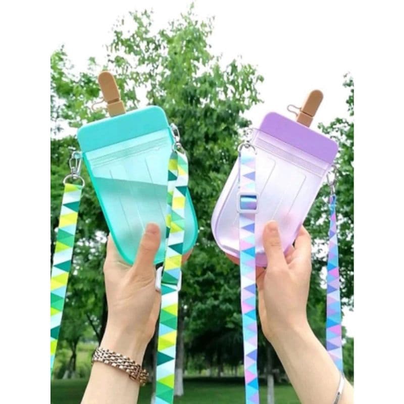 Garrafa de Agua em Formato de Sorvete Picole infantil e adulto com Canudo Adesivos e Alca 300ML