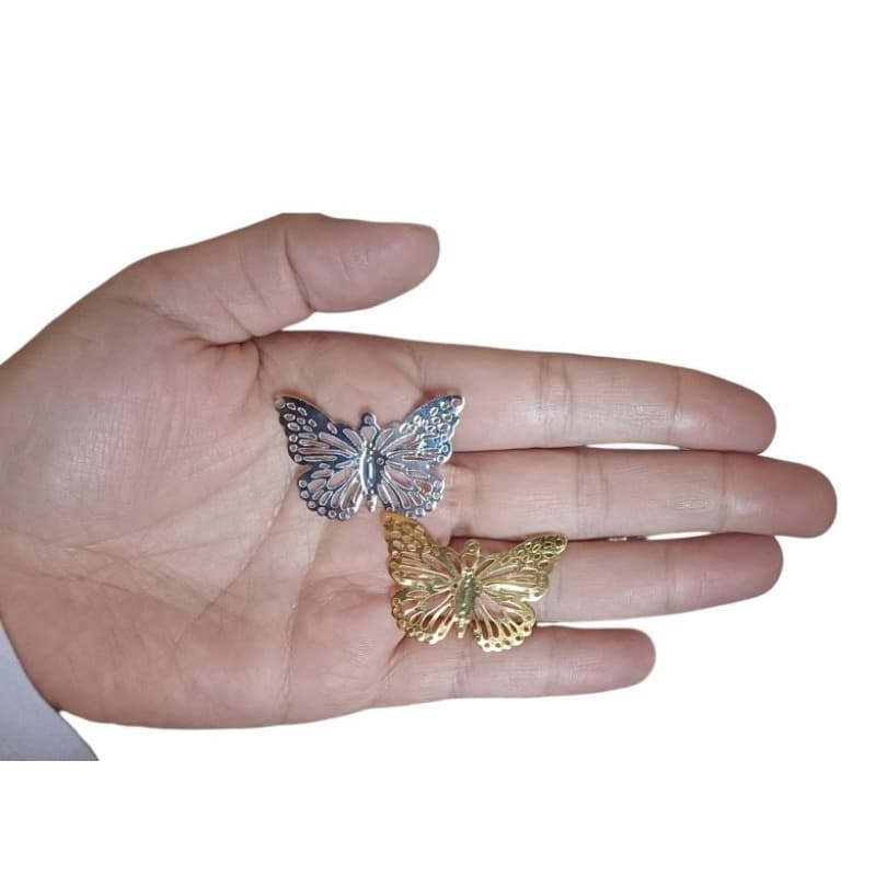 Pingente Borboleta em Metal, Até 50 Unidades.
