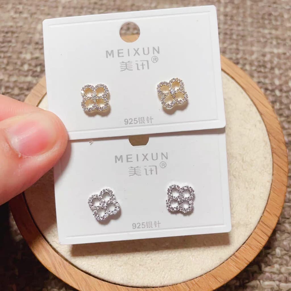Brincos Femininos De Luxo Cristal ZIRCONIA prata925 e ouro18k + brinde 6 pares de tarraxas