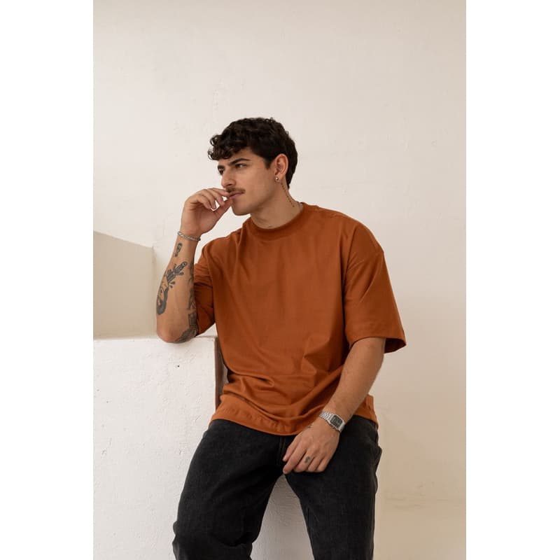 Camiseta Over Lisa Marrom Amphora
