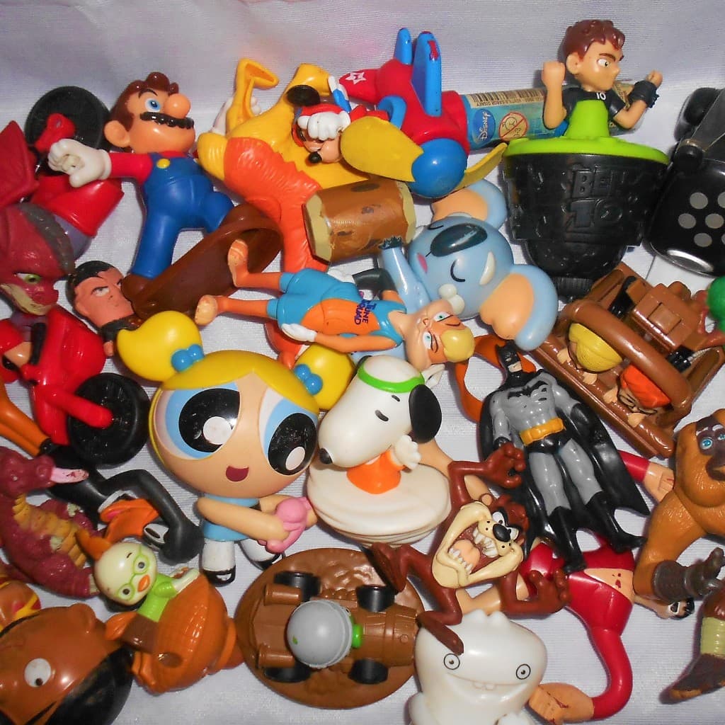 Bonecos / Figure Action / Miniaturas / Colecionáveis ..... ( brinquedos antigos, promocao...