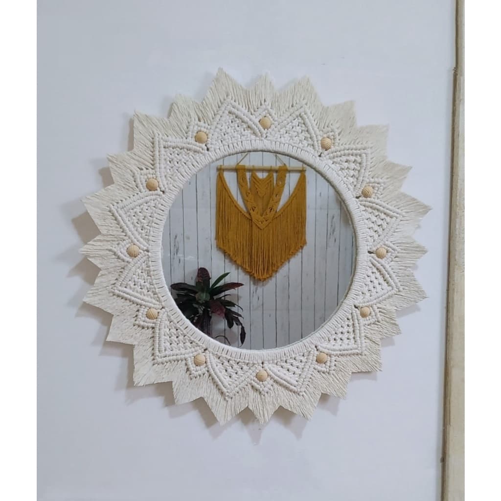 Espelho com moldura de macramê , moldura para espelho artesanal